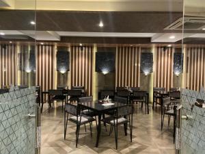 Ka10 SQUARE HOTEL & BANQUETS
