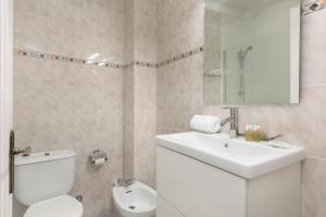 Flateli Cort Reial 10