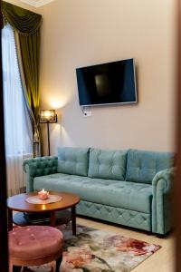 Central Harmony Apartment