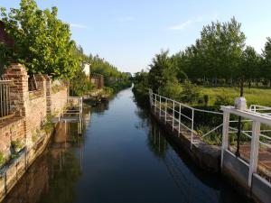 Maisons de vacances Moulin des Pres - Gite 15 places au bord de l'eau : photos des chambres