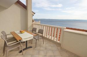 Studio apartment in Pisak with sea view, terrace, air conditioning, WiFi 153-30