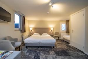 Comfort Triple Room with Shower room in Fletcher Hotel Valkenburg