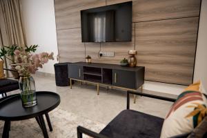 2 bedroom Furnished Apartment in Kilimani, Nairobi, Kenya with a pooll