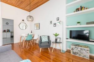 Rustic City View Apartments in Baixa by River Tagus