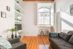 Rustic City View Apartments in Baixa by River Tagus