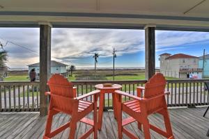 Ocean View and Grill Crystal Beach Bungalow!