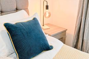 4-Bed - 2 Bath - Off-Road parking - Ideal for Contractors