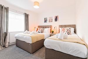 4-Bed - 2 Bath - Off-Road parking - Ideal for Contractors