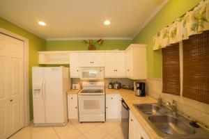 Colina 5D 3 bedr 2 bath by Stay in CR
