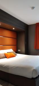 Hotels Hotel Crocus Caen Memorial : photos des chambres