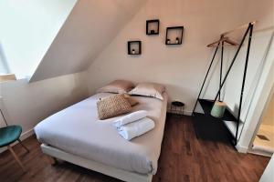 Appartements L'amiral n4 T2 dernier etage ByLocly : photos des chambres