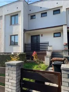 Příjemný řadový rodinný dům se zahradou - Pomezí nad Ohří