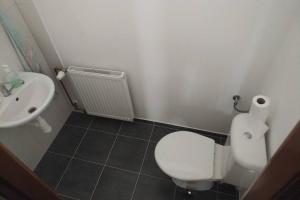 Příjemný řadový rodinný dům se zahradou