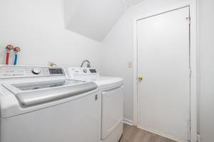 Beautiful 3 bedroom Condo in Hartford!