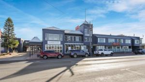 Bellevue On The Lakes