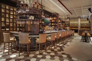 Restaurant, Amwaj Rotana Jumeirah Beach in Dubai