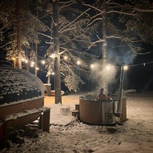 Saarjärve Villa järve ääres 28-le, 8 magamistuba