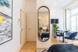 In Between Exclusive Charm Apartment by the center