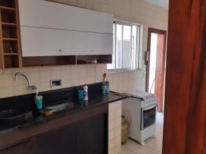 Apartamento 2 quartos 2 banheiros frente praia
