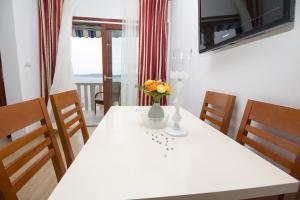 Apartment in Pisak with sea view, balcony, air conditioning WiFi 3340-8