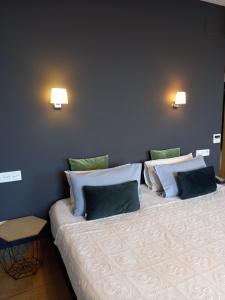 Hotels Hotel La Caravelle : photos des chambres