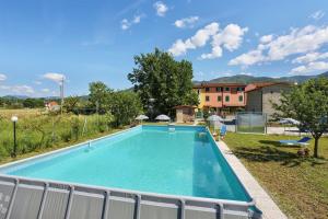 "La Casa di Carla", Lucca countryside, with private swimming pool and garden