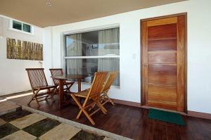 Bluewaves Westcliff Villa