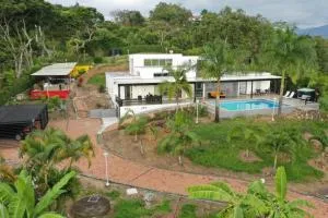 Villa Carmen La Mesa - Tena