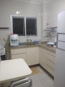 Apartamento com varanda, 3 Dormitórios, Guarujá - Enseada