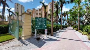 Prime Location I 2 Bed Setup Directly Across Street From South Beach Access