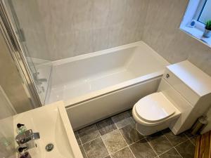 Park Crescent Lodge - Quaint Victorian Home With Free Parking