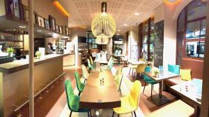 Hotels Kyriad Restaurant Centre SPA Vichy : photos des chambres