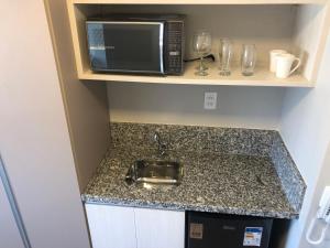 Loft aconchegante com piscina a um passo do metrô