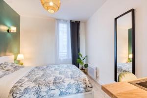 Appartements Magnifique 2 pieces refait a neuf a 400m RER E : photos des chambres