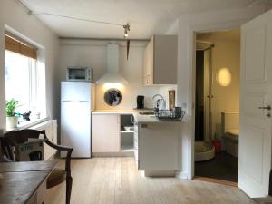 AppleFlower Farm retro apartment