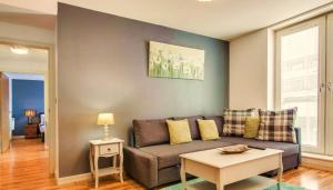 BIRMINGHAM CiTY CENTE CHINES QUARTER