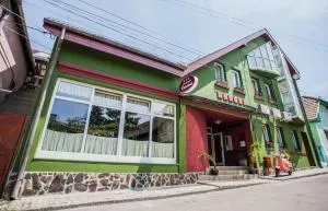 克里斯蒂娜旅馆 - 特尔古穆列什