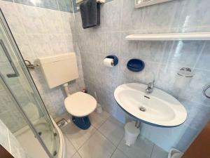 Apartments in Jadranovo 42073 