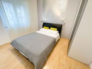 Apartment in Crikvenica 42248 