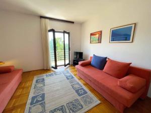 Apartments in Jadranovo 42257