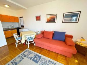 Apartments in Jadranovo 42257