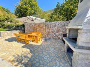 Holiday home in Drivenik 42242 