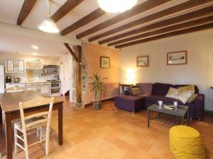 Maisons de vacances Gite Blaison-Saint-Sulpice, 2 pieces, 3 personnes - FR-1-622-23 : photos des chambres