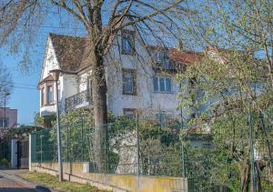 Appartements au-dessus du jardin appartement climatise : photos des chambres