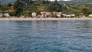 沃特萨拉酒店 - 圣季米特里奥斯