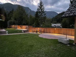 Apartments Maja by the river 