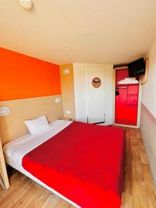 Hotels Premiere Classe St Quentin en Yvelines Elancourt : photos des chambres