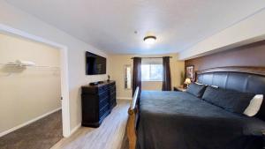 Red Cliff Condos #1B