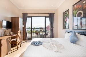 Phòng Đôi Loại Sang (Deluxe Double Room)