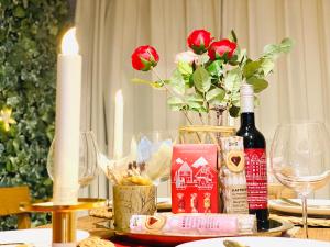 Private lodging in WEST TOKYO(SHINJUKU, TACHIKAWA, SANRIO, GHIBLI, MT. TAKAO etc)